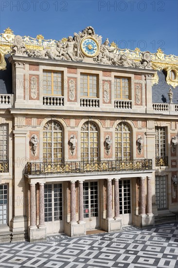 Château de Versailles, cour de marbre