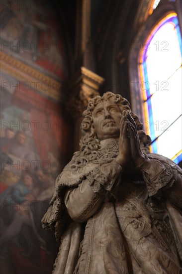 France, ile de france, paris 1er arrondissement, les halles, eglise saint eustache, religion catholique, chapelle, tombeau de jean baptise colbert, statue, sculpteur coysevox,