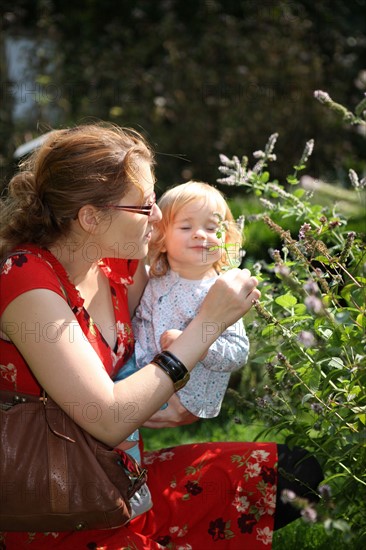 France, Haute Normandie, eure, pays du roumois, saint ouen de pontcheuil, moulin amour, jardin potager, famille, enfant,