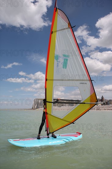 France, picardie, somme, pays de la bresle maritime, mers les bains, GSM, Glisse Sensations Mers, planche a voile, windsurf, falaises, plage, littoral, bord de mer,