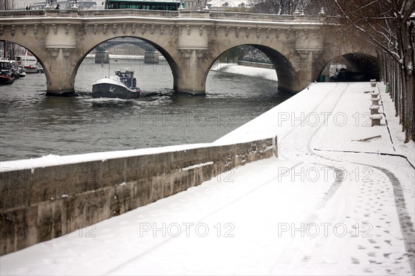 Paris sous la neige