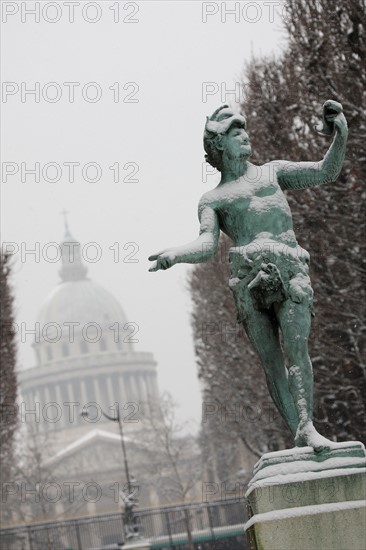 Paris sous la neige