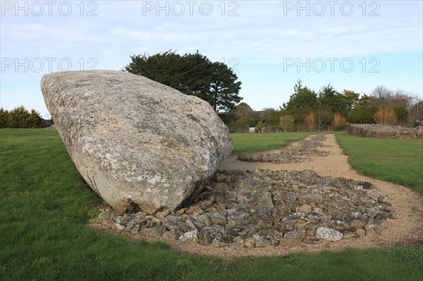 France, Bretagne, morbihan, golfe du morbihan, locmariaquer, site megalithique, monument historique, prehistoire, le grand menhir brise,