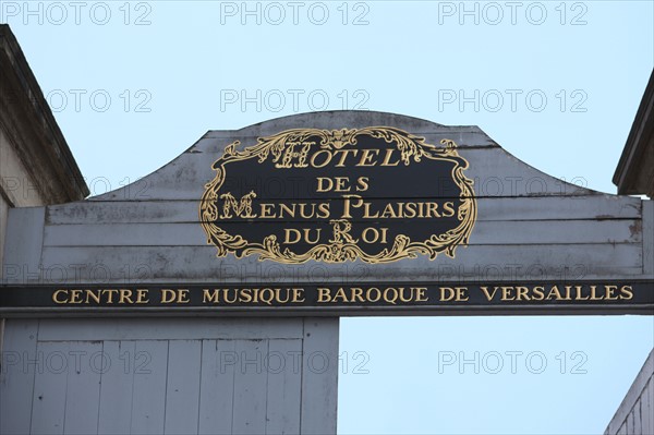 France, Ile de France, Yvelines, Versailles, dependances du chateau de Versailles, hotel des menus plaisirs du roi, 22 avenue de paris, centre de musique baroque, facade sur rue,