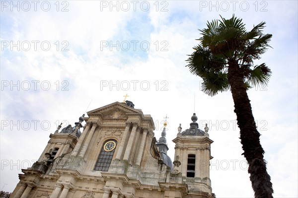 France, Ile de France, Yvelines, Versailles, cathedrale saint louis, religion catholique, facade, parvis,