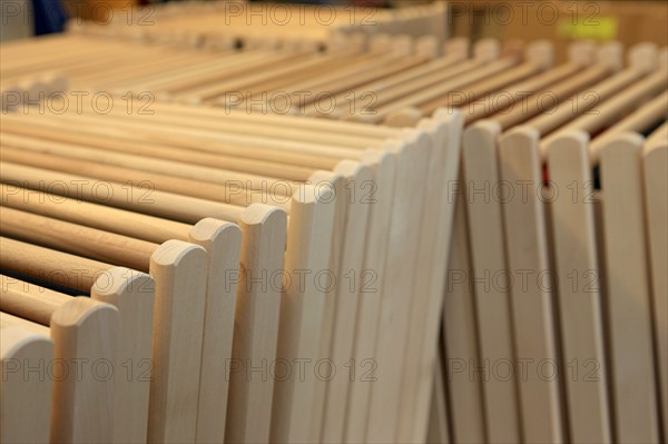 France, Basse Normandie, Calvados, cote fleurie, Deauville, plage, etablissement des bains de mer, atelier de fabrication et entretien des parasols, m gerard fortier, transats en stock,