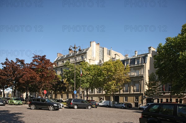 France, Ile de France, paris 16e arrondissement, 52-54 avenue d'iena, silhouettes d'immeubles,