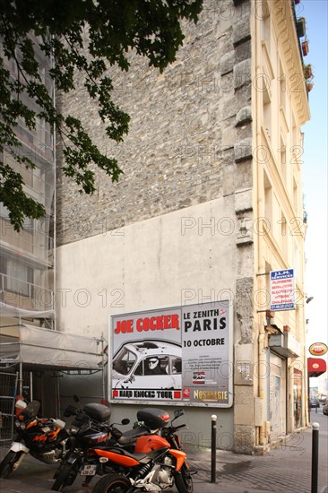 France, Ile de France, paris 18e arrondissement, 129-131 rue marcadet, immeuble recule, recoins,