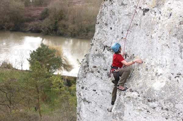 France, Haute Normandie, eure, amfreville sous les monts, escalade, authentik aventure, christophe van der cruyssen et son fils barney, falaise, sport,