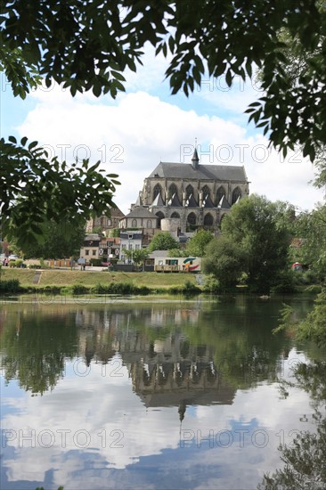 France, Haute Normandie, eure, pont de l'arche, pays de seine et eure, l'eure, eglise et fortifications,