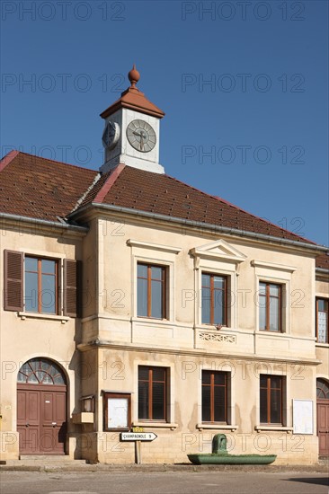 France, franche comte, jura, lent, ferme de sejour, pays des lacs, agriculture, route du comte, paysage, nature, hiver, mairie,