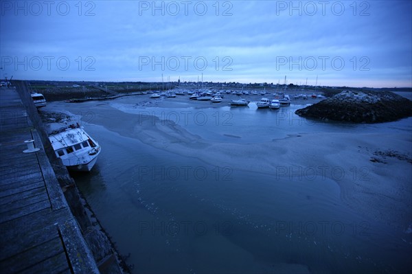 France, Basse Normandie, manche, cote des havres, portbail, littoral, mer, port, bateaux, ponton, nuit,