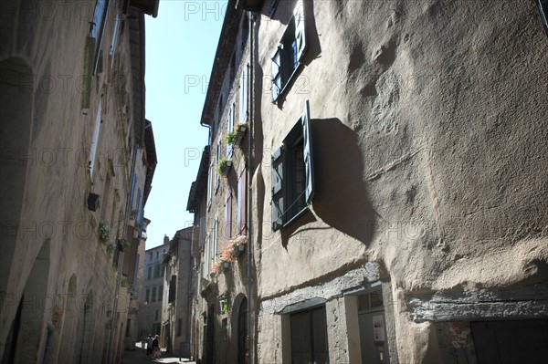 france, region midi pyrenees, tarn et garonne, 82, gorges de l'aveyron, saint antonin noble val, moyen age, vieilles pierres, patrimoine, histoire, ruelle, maisons,