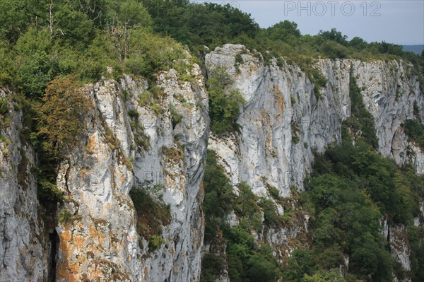 france, region midi pyrenees, tarn et garonne, 82, gorges de l'aveyron, saint antonin noble val, moyen age, vieilles pierres, patrimoine, histoire,