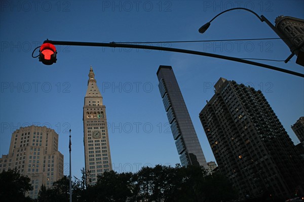 usa, etat de New York, New York City, Manhattan, Chelsea, buildings, rue, nuit, feux,