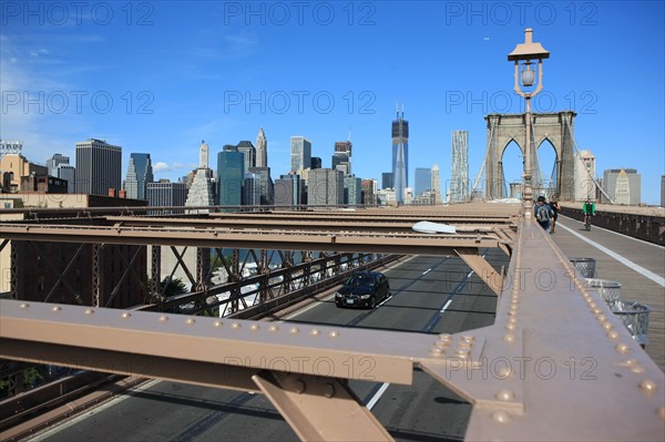 usa, etat de New York, New York City, Manhattan, brooklyn, pont de brooklyn bridge, pietons, vehicules, jogging, circulation, pointe de Manhattan,