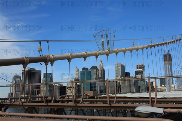 usa, etat de New York, New York City, Manhattan, brooklyn, pont de brooklyn bridge, pietons, vehicules, jogging, circulation, pointe de Manhattan,