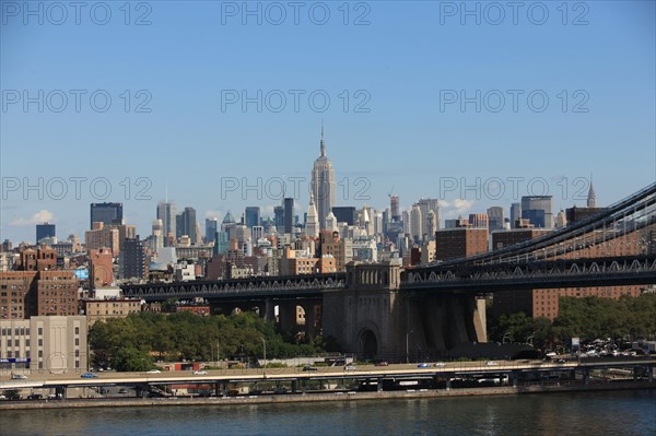 usa, etat de New York, New York City, Manhattan, brooklyn, pont de brooklyn bridge, pietons, vehicules, jogging, circulation, pointe de Manhattan, Manhattan bridge, empire state,