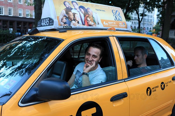 usa, state of New York, NYC, Manhattan, east village, 4th avenue, taxi driver