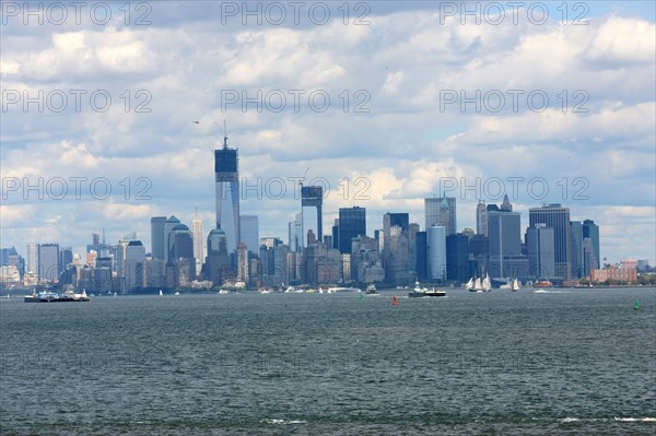 usa, etat de New York, New York City, Manhattan, financial district, pointe de Manhattan, ferry pour Staten Island, buildings, baie, bateaux, statue de la liberte, Bartholdi,