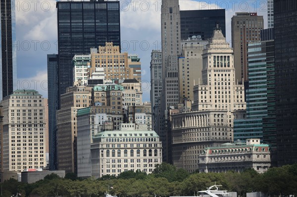 usa, etat de New York, New York City, Manhattan, financial district, pointe de Manhattan, ferry pour Staten Island, buildings, baie, bateaux, statue de la liberte, Bartholdi,