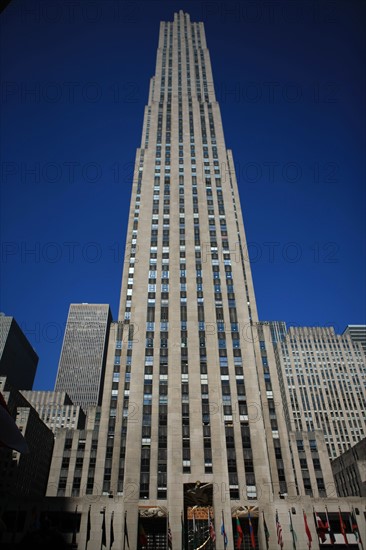 usa, etat de New York, New York City, Manhattan, Broadway, vers Rockfeller Center, buildings, rue, tour ge,