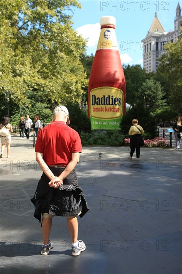 usa, etat de New York, New York City, Manhattan, financial district, parc, publicite, daddy s ketchup,