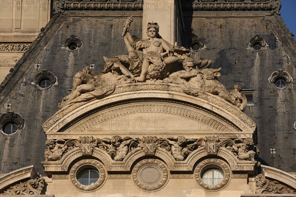 France, ile de france, paris 1er arrondissement, louvre, quai des tuileries, ancien palais des tuileries, pavillon de flore, musee du louvre, detail, sculpture,
Date : 2011-2012