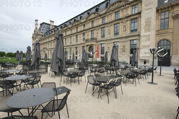 France, ile de france, paris 1er arrondissement, 107 rue de rivoli, restaurant au saut du loup, musee des arts decoratifs, gastronomie, louvre, terrasse, design, mode, 
Date : 2011-2012