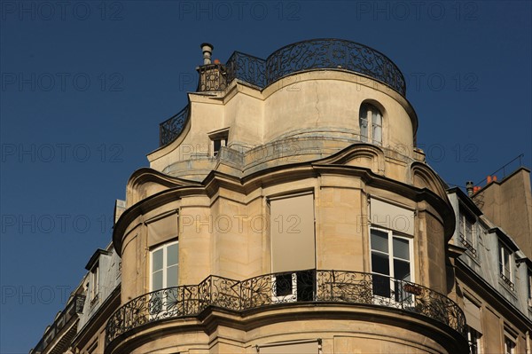 france, region ile de france, paris 1er arrondissement, 43 rue croix des petits champs, maison jaucourt, facade galbee, rotonde, entre banque de france et place des victoires, 
Date : 2011-2012