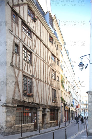 France, ile de france, paris 3e arrondissement, le marais, rue volta, maison medievale a pans de bois, restaurant chinois, 
Date : 2011-2012