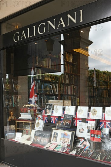 France, ile de france, paris 8e arrondissement, 224 rue de rivoli, librairie galignani, librairie anglophone, sous les arcades
Date : 2011-2012