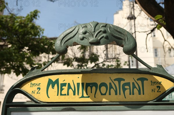 France, ile de france, paris 20e arrondissement, bd de menilmontant, station du metro menilmontant, ratp, Hector Guimard, 
Date : 2011-2012