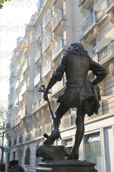 France, ile de france, paris 3e arrondissement, le marais, rue de turenne, place, carrefour rue de bretagne et filles du calvaire, statue de turenne jeune, 
Date : 2011-2012