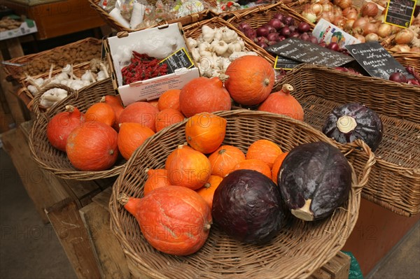 France, ile de france, paris 3e arrondissement, rue de bretagne, marche des enfants rouges,
Date : 2011-2012