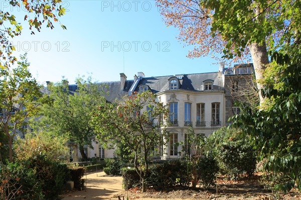 France, ile de france, paris 4e arrondissement, le marais, jardin de l'hotel de fontenay, jardins de rohan soubise
Date : 2011-2012