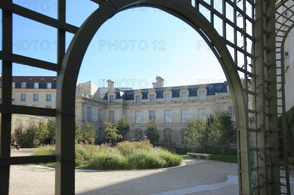 France, ile de france, paris, le marais, 3e arrondissement, jardin anne frank, derriere l'hotel de saint aignan dit aussi hotel d'avaux, musee du judaisme, 
Date : 2011-2012