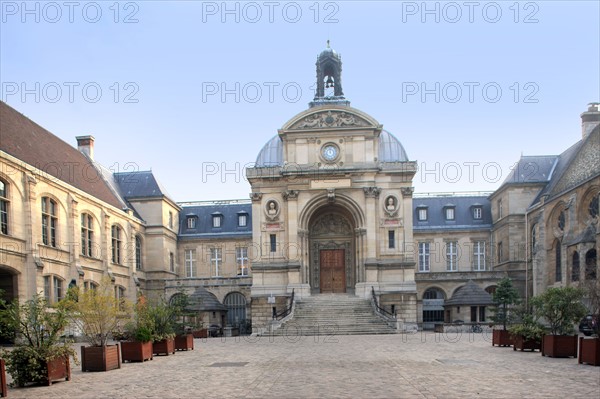 France, ile de france, paris 3e arrondissement, le marais, 270 rue saint martin des champs, conservatoire national des arts et metiers, cnam, ancien prieure, 
Date : 2011-2012