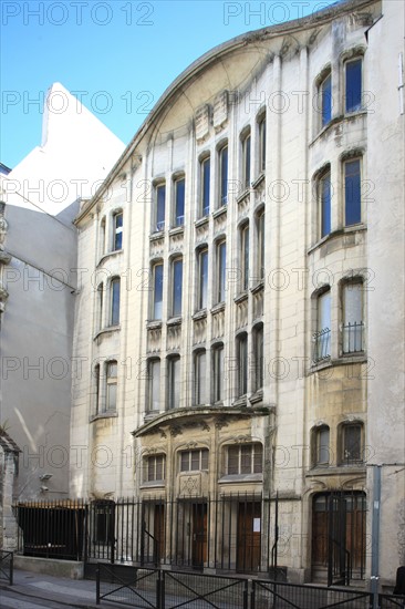 France, ile de france, paris 4e arrondissement, le marais, rue pavee, synagogue, architecte Hector Guimard, judaisme, lieu de culte, religion, 
Date : 2011-2012