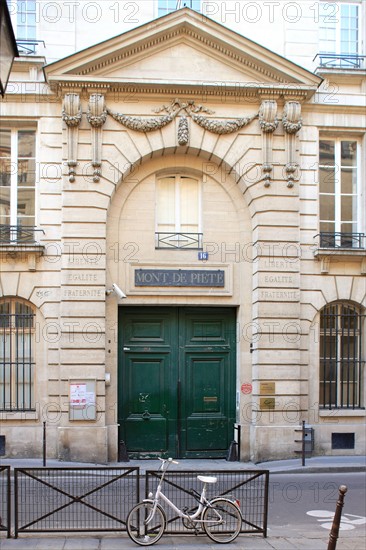 France, ile de france, paris 4e arrondissement, le marais, 16 rue des blancs manteaux, credit municipal, mont de piete, le clou, ma tante, portail, 
Date : 2011-2012