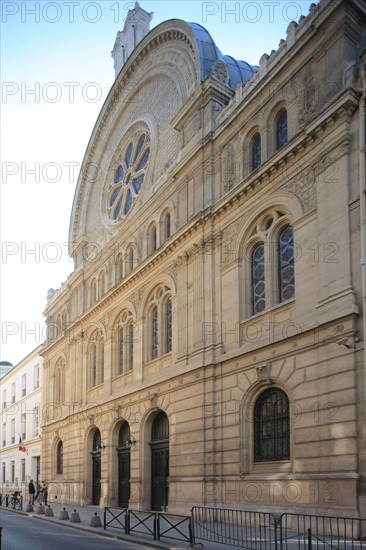 France, ile de france, paris 4e arrondissement, le marais, rue des tournelles n21 synagogue de la rue des tournelles, facade sur rue, pendant au 14 place des vosges, judaisme, edifice religieux, 
Date : 2011-2012