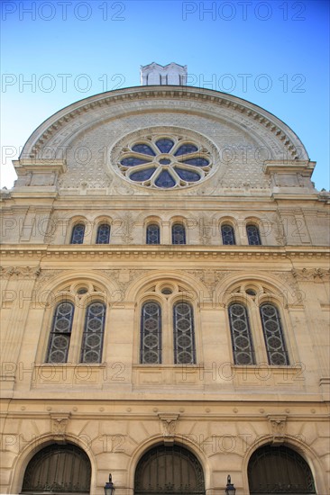 France, ile de france, paris 4e arrondissement, le marais, rue des tournelles n21 synagogue de la rue des tournelles, facade sur rue, pendant au 14 place des vosges, judaisme, edifice religieux, 
Date : 2011-2012