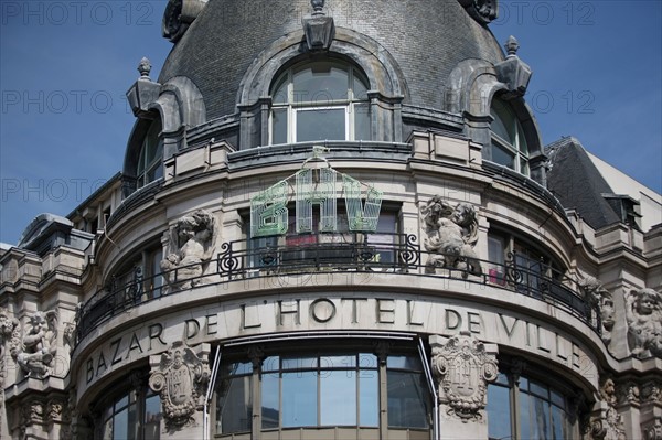 France, ile de france, paris 4e arrondissement, rue de rivoli, bhv, bazar de l'hotel de ville, dome, coupole, rotonde, facade.
Date : 2011-2012