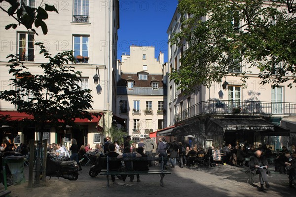 France, ile de france, paris, le marais, 4e arrondissement, place du marche sainte catherine, restaurants.
Date : 2011-2012