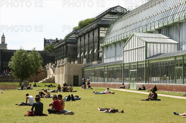 France, ile de france, paris 5e arrondissement, jardin des plantes, serres tropicales, pelouses.
Date : 2011-2012