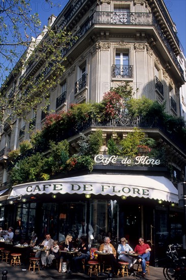 France, ile de france, paris 6e, saint germain des pres, cafe de flore, boulevard saint germain.
Date : 2011-2012