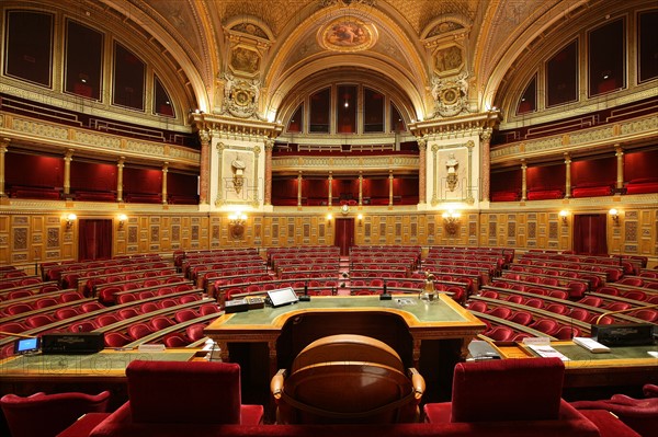 France, ile de france, paris 6e arrondissement, rue de vaugirard, palais du luxembourg, senat, hemicycle, tribune du president.
Date : 2011-2012