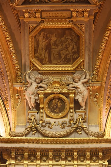 France, ile de france, paris 6e arrondissement, rue de vaugirard, palais du luxembourg, senat, hemicycle, detail, portrait louis 14.
Date : 2011-2012