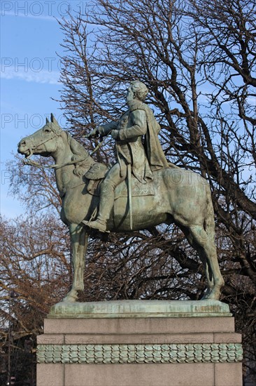 France, ile de france, paris 8e arrondissement, cours la reine, statue equestre de simon bolivar par emmanuel fremiet

Date : 2011-2012