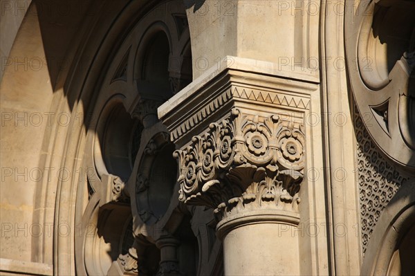 France, ile de france, paris 9e arrondissement, grande synagogue de paris, 44 rue de la victoire, religion, judaisme, detail chateau en facade

Date : 2011-2012